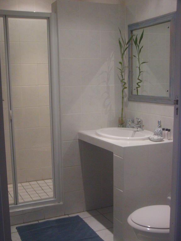 Four Pines Lodge Hermanus Bagian luar foto